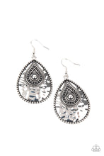 Load image into Gallery viewer, Rural Muse Silver Earrings