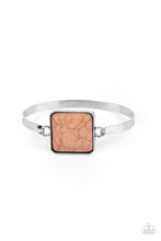 Load image into Gallery viewer, Turning a CORNERSTONE Brown Bracelet