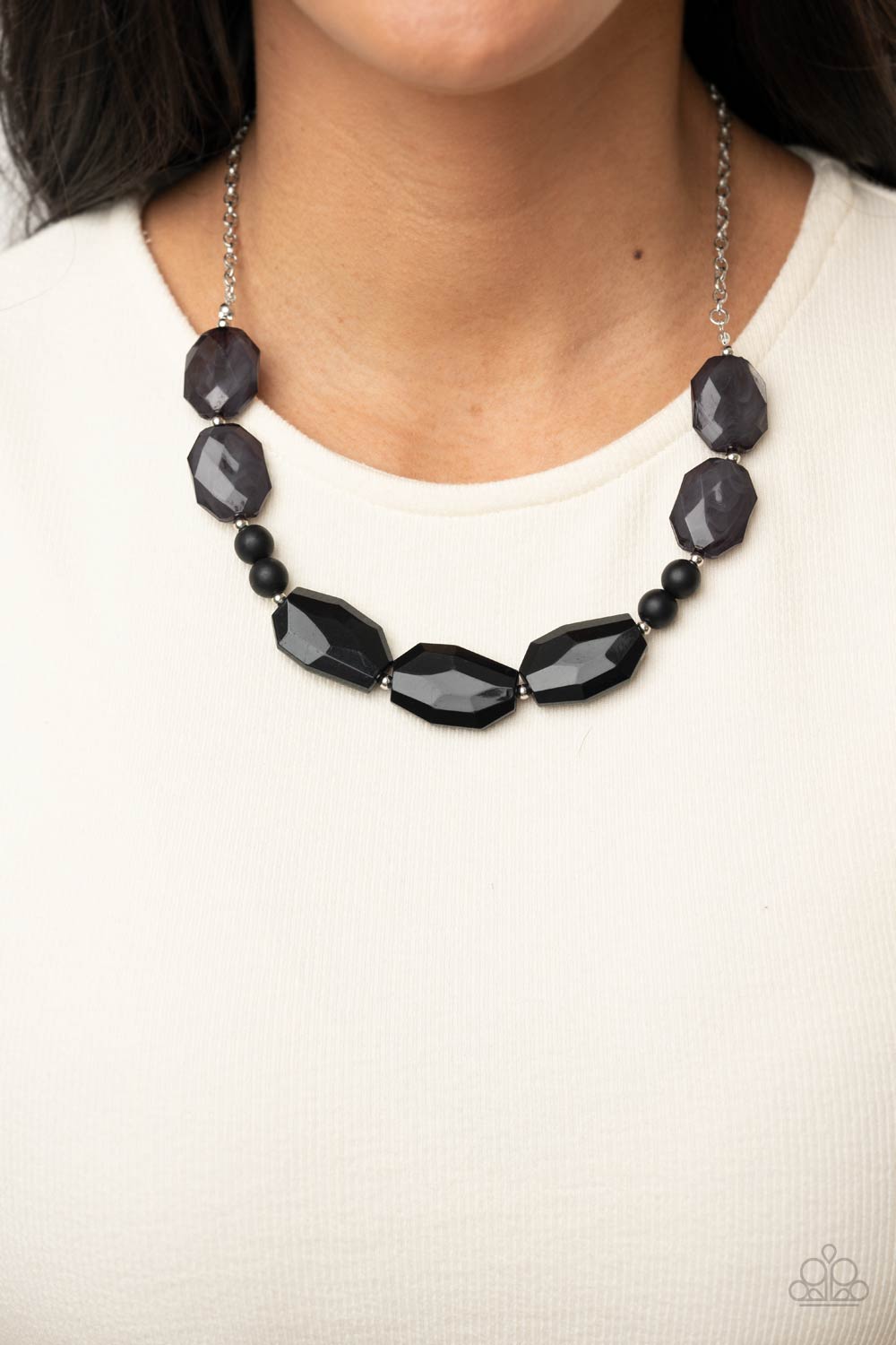 Melrose Melody Black Necklace