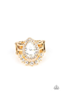 Elegantly Cosmopolitan Gold Ring