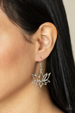 Load image into Gallery viewer, Lotus Ponds Silver Earrings