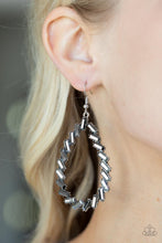 Load image into Gallery viewer, Striking RESPLENDENCE Silver Earrings