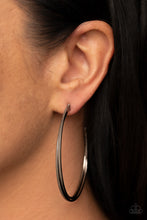 Load image into Gallery viewer, Monochromatic Curves Black Earrings